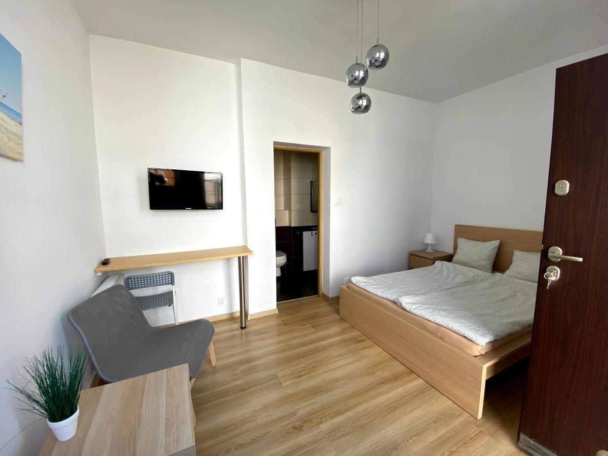 Appartamento Zefir Pokoje Unieście Esterno foto
