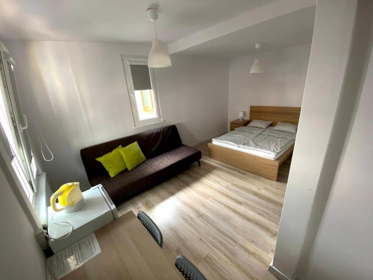 Appartamento Zefir Pokoje Unieście Esterno foto