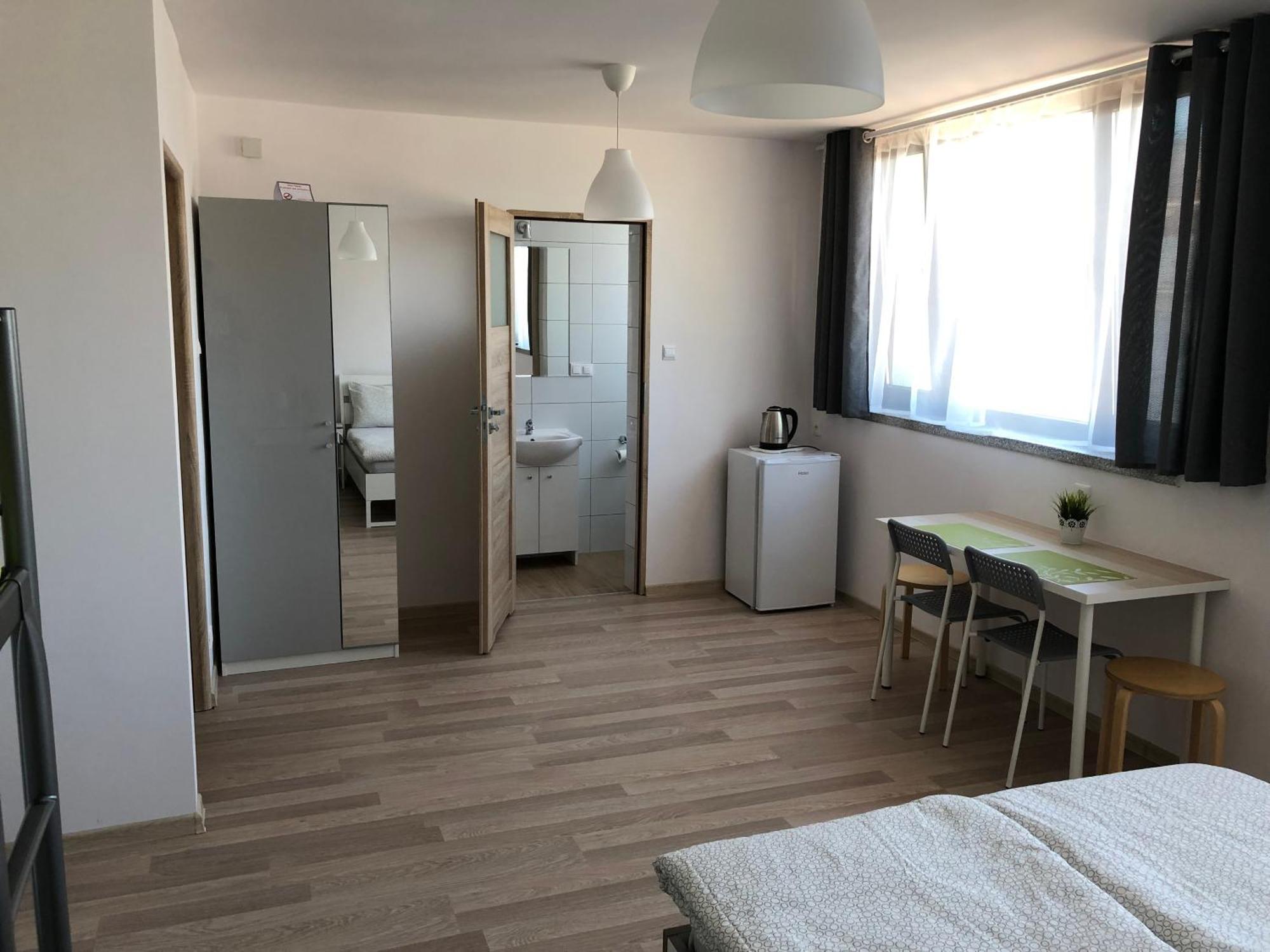 Appartamento Zefir Pokoje Unieście Esterno foto